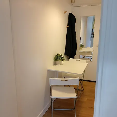 Bonito Estudio A Pie De La Pista De דירה *